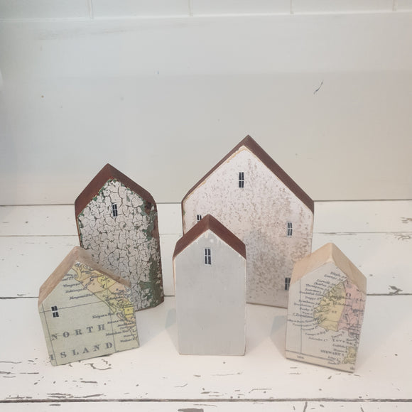 Tiny Houses - Beehives, old Rimu & Vintage Maps